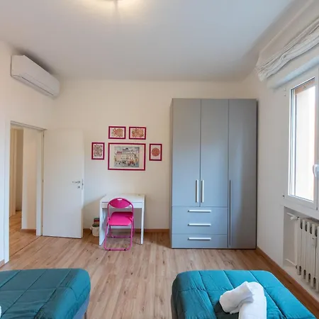 Housmart Previati 3 * 博洛尼亚