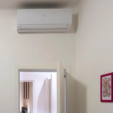 Housmart Previati 3 Apartment